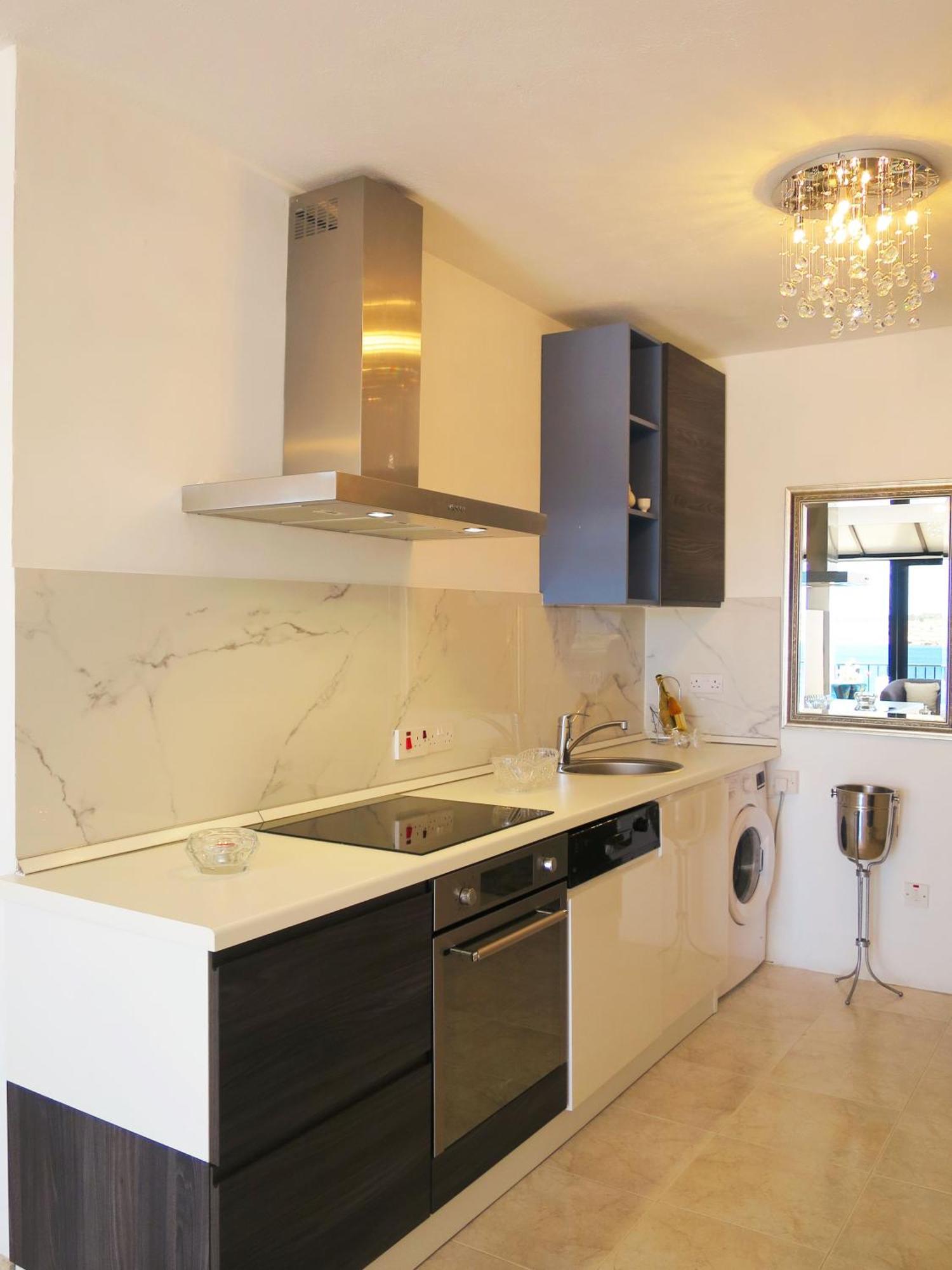 Seafront Apartment Terrace, Lounger & Panoramic Ocean Views Mellieħa Екстериор снимка